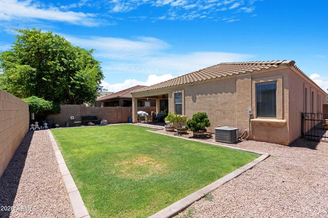 38759 N JONATHAN Street, San Tan Valley, AZ 85140