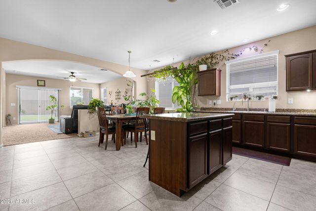 38759 N JONATHAN Street, San Tan Valley, AZ 85140