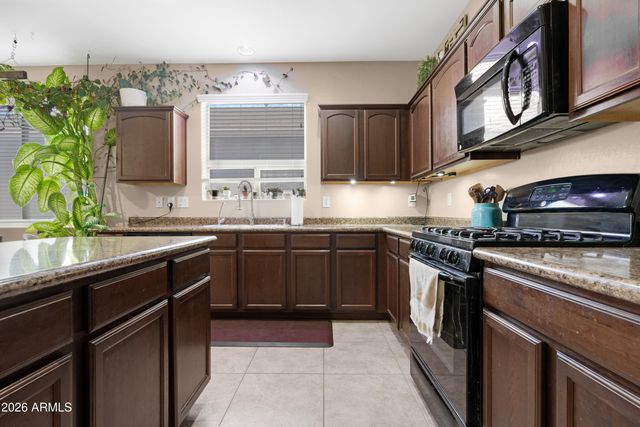 38759 N JONATHAN Street, San Tan Valley, AZ 85140