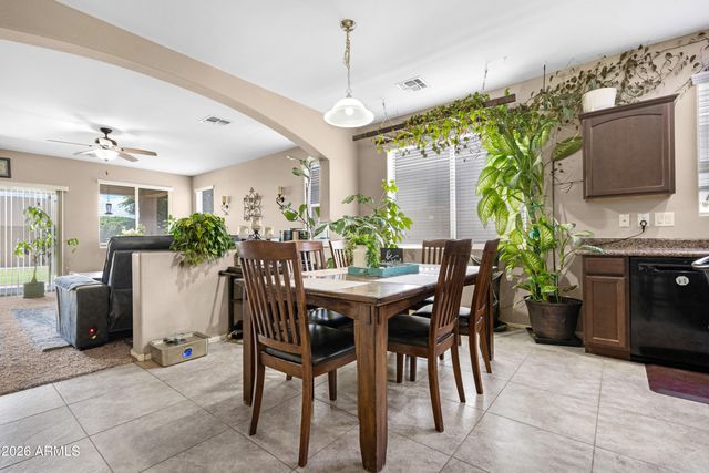 38759 N JONATHAN Street, San Tan Valley, AZ 85140