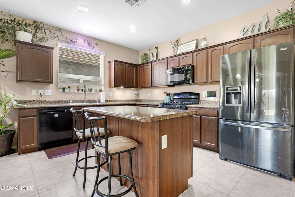 38759 N JONATHAN Street, San Tan Valley, AZ 85140 — photo 5