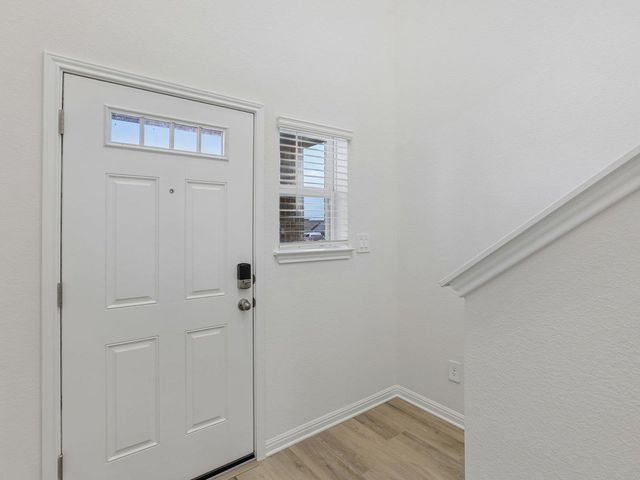 416 Wild Spur LN, Liberty Hill, TX 78642