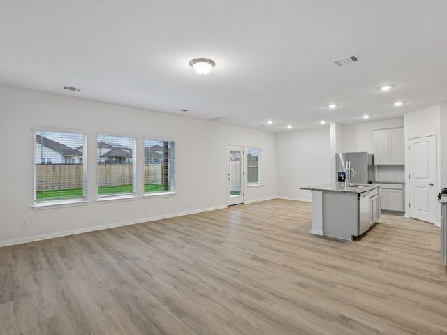 416 Wild Spur LN, Liberty Hill, TX 78642
