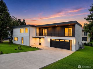 230 SW 183rd Street, Normandy Park, WA 98166