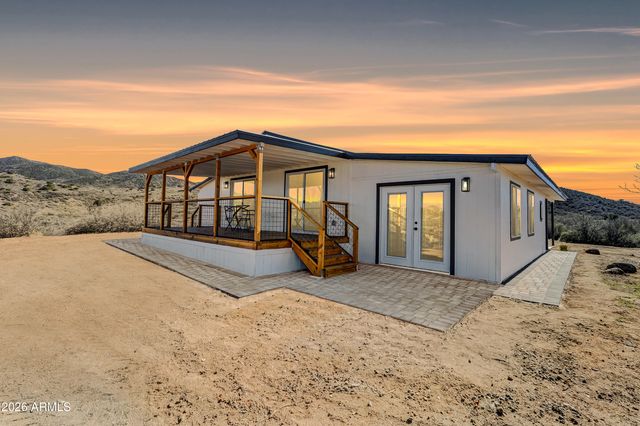 7580 W Lowell Drive, Kirkland, AZ 86332