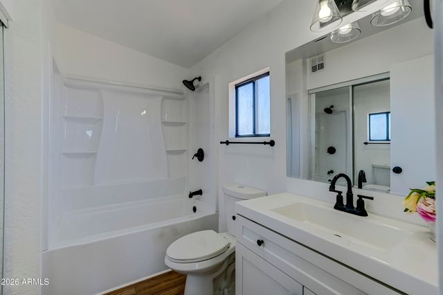 7580 W Lowell Drive, Kirkland, AZ 86332