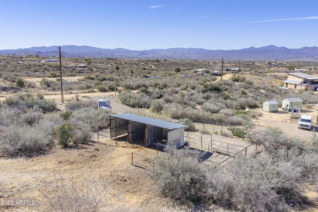 7580 W Lowell Drive, Kirkland, AZ 86332