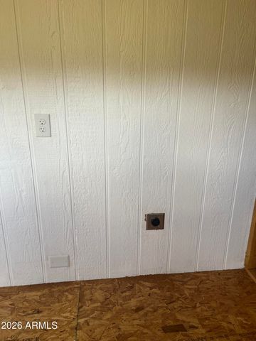 7580 W Lowell Drive, Kirkland, AZ 86332