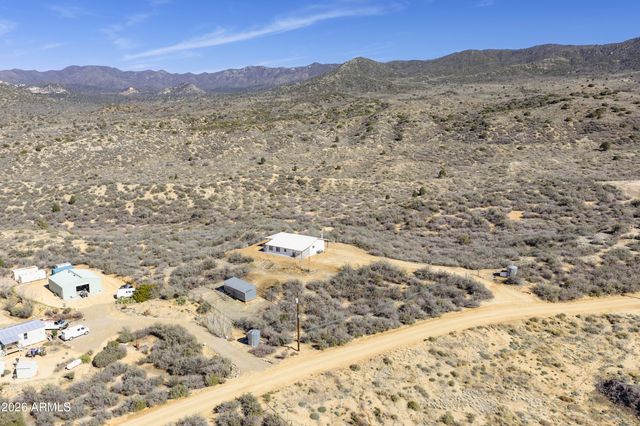 7580 W Lowell Drive, Kirkland, AZ 86332