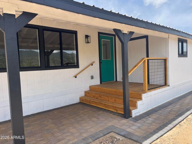 7580 W Lowell Drive, Kirkland, AZ 86332