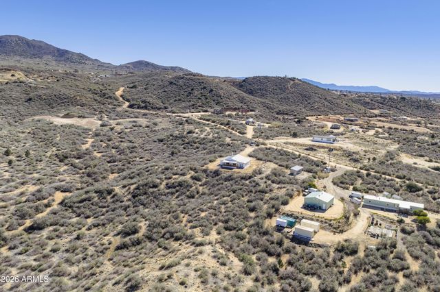 7580 W Lowell Drive, Kirkland, AZ 86332