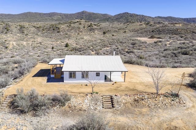 7580 W Lowell Drive, Kirkland, AZ 86332