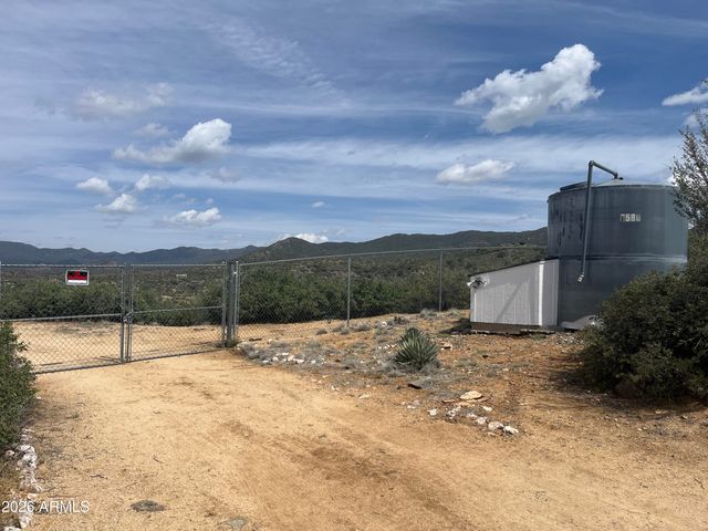 7580 W Lowell Drive, Kirkland, AZ 86332