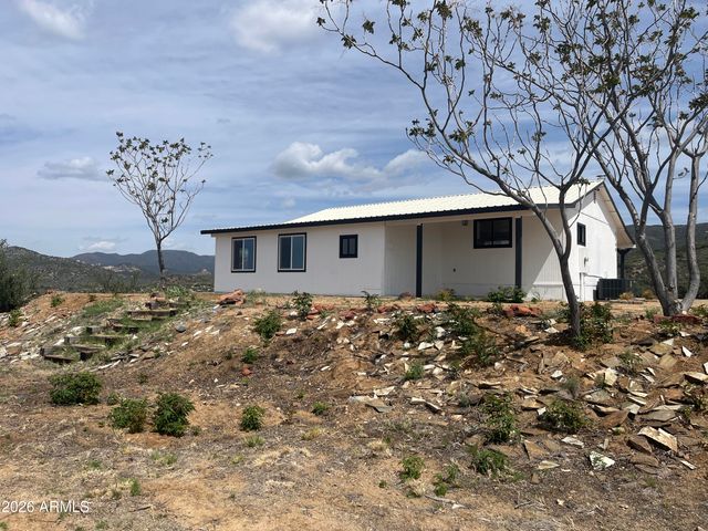 7580 W Lowell Drive, Kirkland, AZ 86332