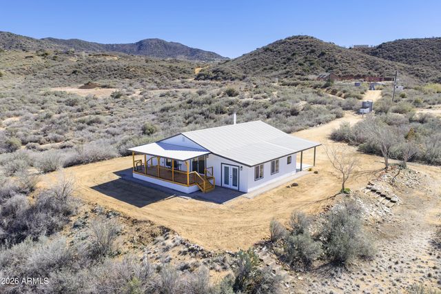 7580 W Lowell Drive, Kirkland, AZ 86332