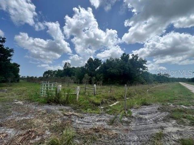 21041 GRANVILLE ROAD, North Fort Myers, FL 33917