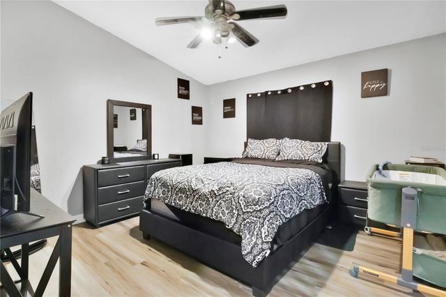 2413 RADNOR AVENUE, Orlando, FL 32826