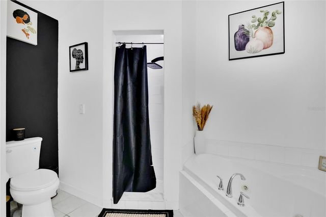 2413 RADNOR AVENUE, Orlando, FL 32826