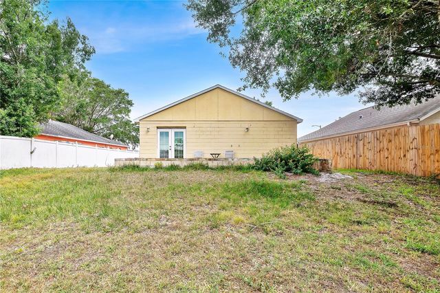 2413 RADNOR AVENUE, Orlando, FL 32826