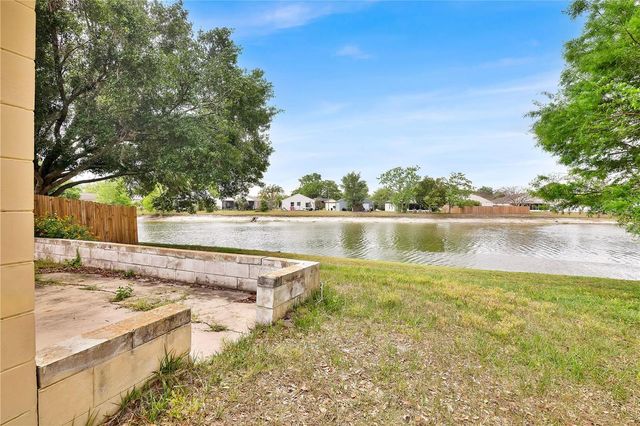 2413 RADNOR AVENUE, Orlando, FL 32826