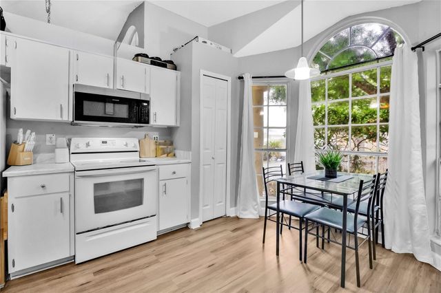 2413 RADNOR AVENUE, Orlando, FL 32826