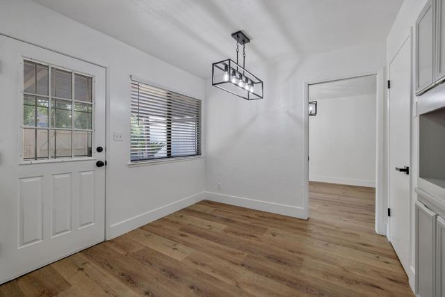 1705 W Santa Ana Avenue, Fresno, CA 93705
