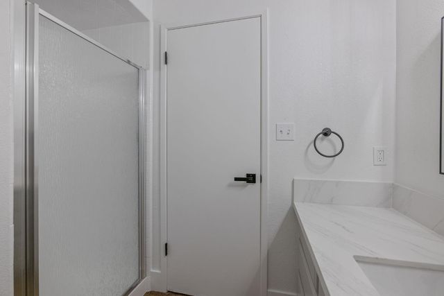 1705 W Santa Ana Avenue, Fresno, CA 93705