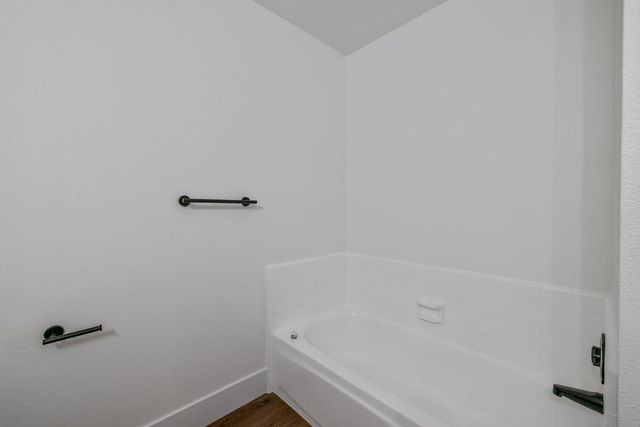 1705 W Santa Ana Avenue, Fresno, CA 93705