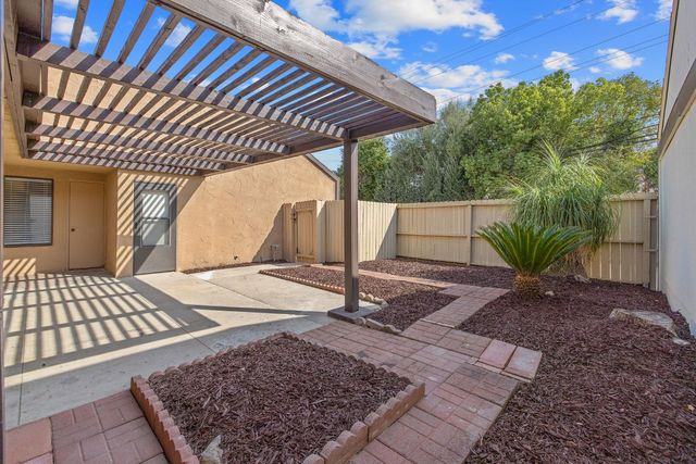 1705 W Santa Ana Avenue, Fresno, CA 93705