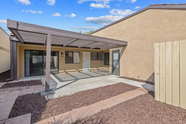 1705 W Santa Ana Avenue, Fresno, CA 93705