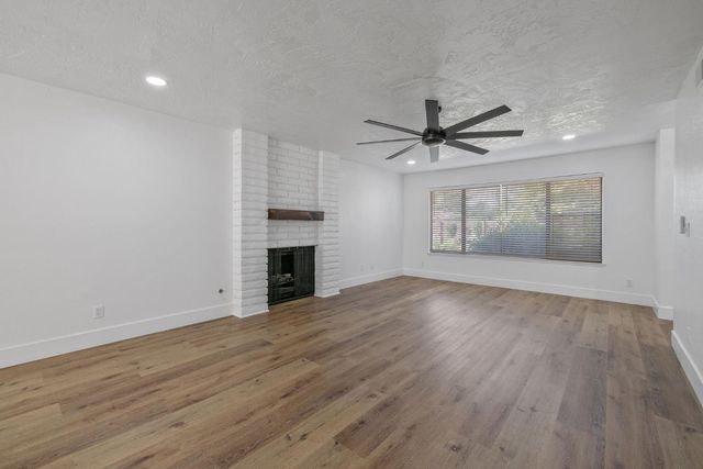 1705 W Santa Ana Avenue, Fresno, CA 93705