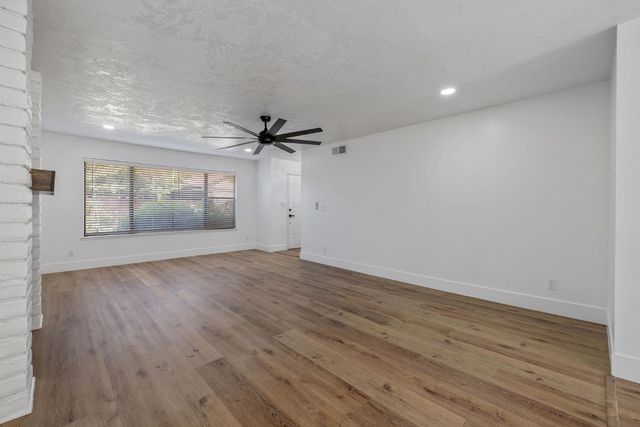 1705 W Santa Ana Avenue, Fresno, CA 93705