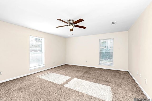 8115 Jefferson Park Dr, Baton Rouge, LA 70817