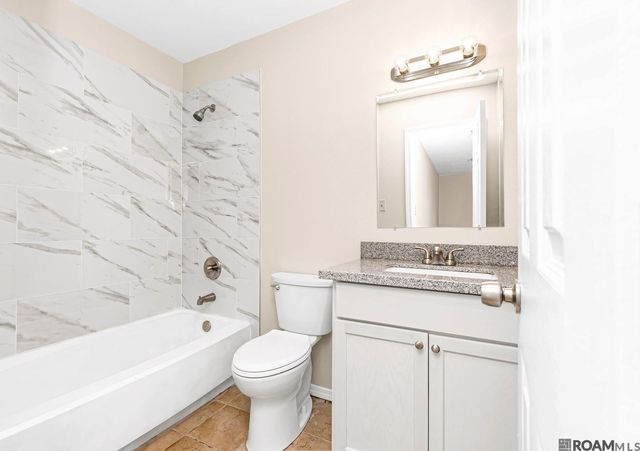 8115 Jefferson Park Dr, Baton Rouge, LA 70817