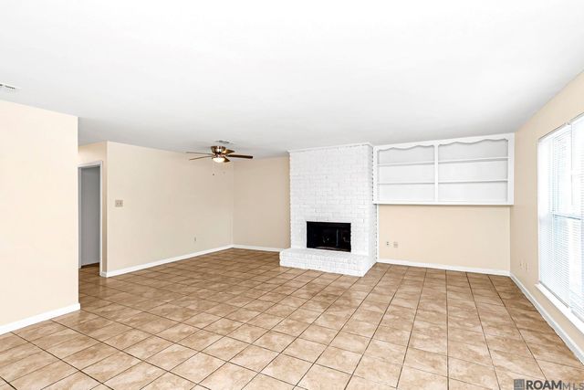 8115 Jefferson Park Dr, Baton Rouge, LA 70817