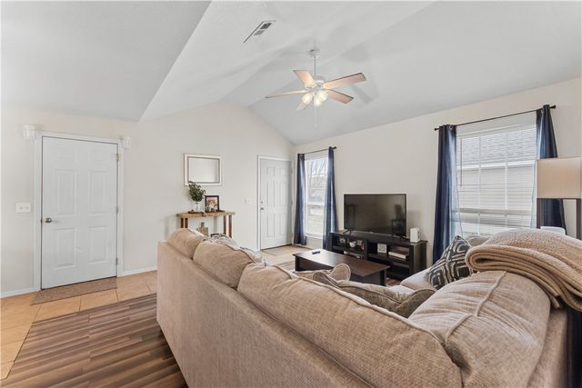 399 Cascade Circle, Springdale, AR 72764