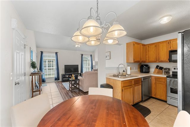 399 Cascade Circle, Springdale, AR 72764