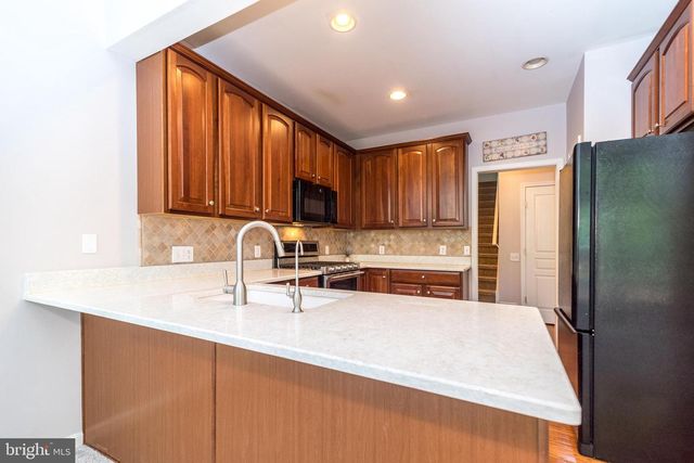 32 ADDISON CT, Doylestown, PA 18901