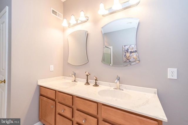 32 ADDISON CT, Doylestown, PA 18901