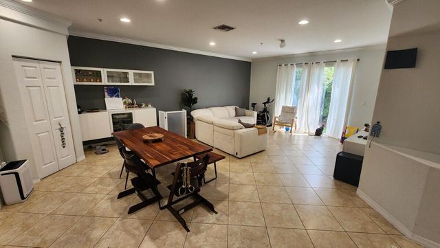 12600 SW 50th Court 411, Miramar, FL 33027