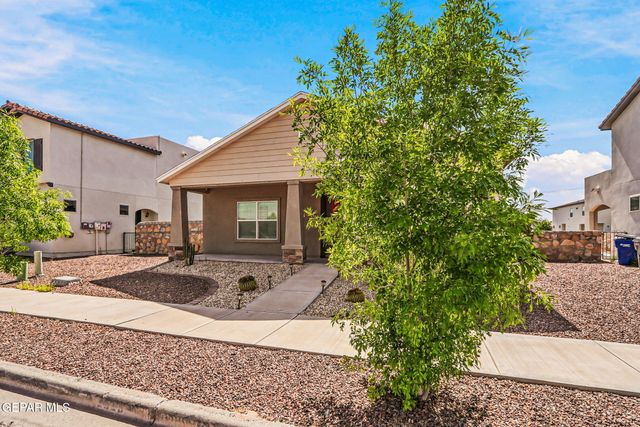 2025 WILLIAM CAPLES Street, El Paso, TX 79938