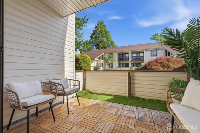 5 Avon Drive 5S, East Windsor, NJ 08520