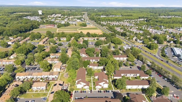 5 Avon Drive 5S, East Windsor, NJ 08520