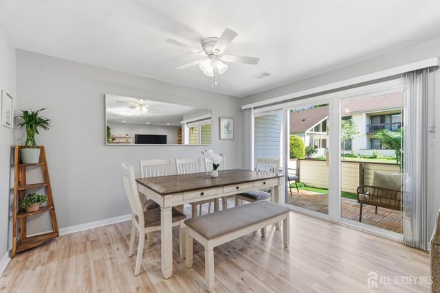 5 Avon Drive 5S, East Windsor, NJ 08520