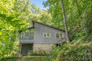376 Stoney Brook Road, Penrose, NC 28766