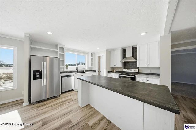 4444 Woodland Rd, Vine Grove, KY 40175