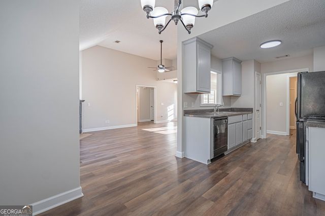 404 Sir Arthur Court, Guyton, GA 31312