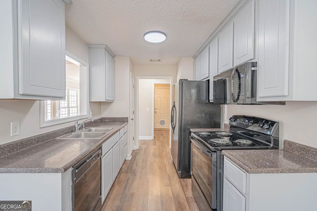 404 Sir Arthur Court, Guyton, GA 31312