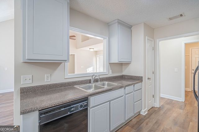 404 Sir Arthur Court, Guyton, GA 31312