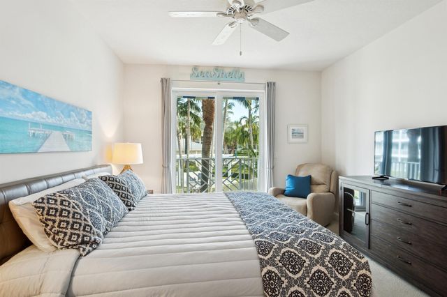 822 Bay Colony Drive S 822, Juno Beach, FL 33408